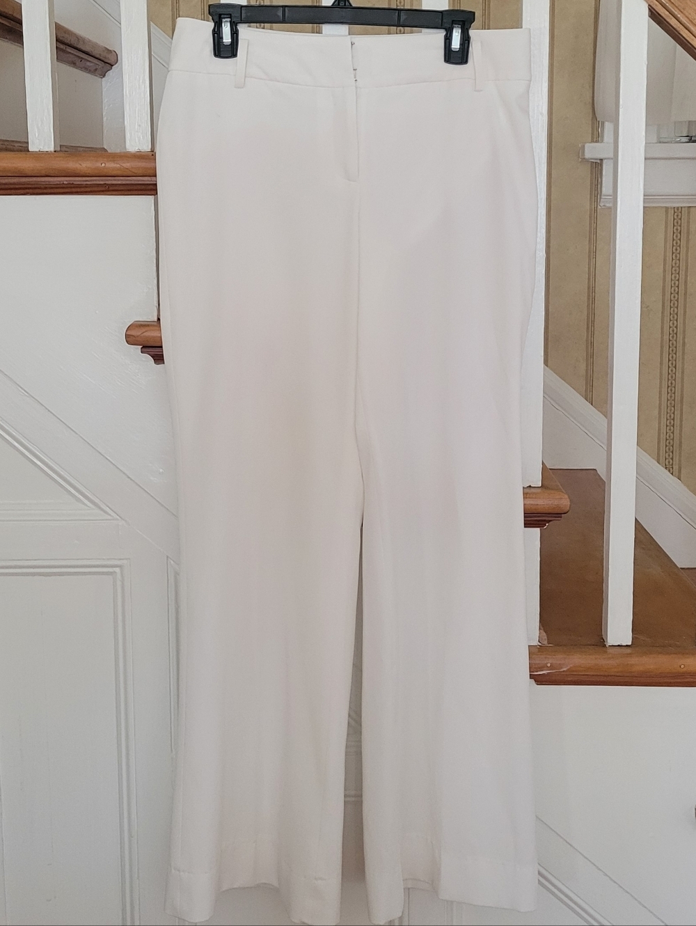 WHITE HOUSE BLACK MARKET Pleated White Pants Size 6 - Picture 2 of 8